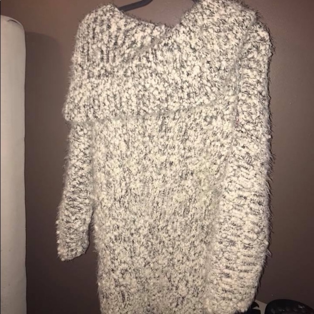 Umgee super soft off shoulder sweater
